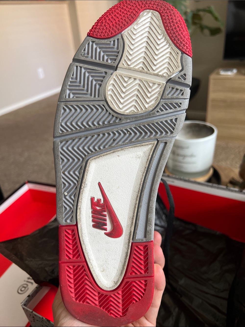 Nike Air Jordan 4 Retro “Bred” 2019 release - Picture 7 of 10